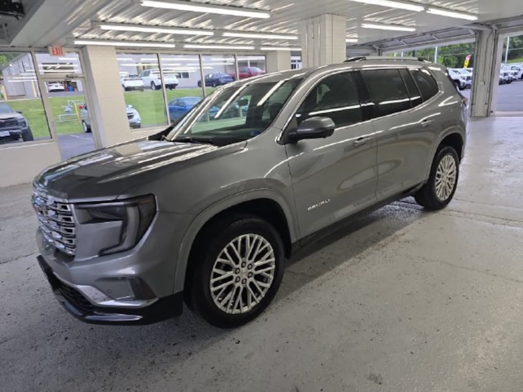 Used 2026 GMC Acadia Denali SUV