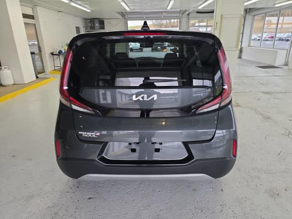 Used 2025 Kia Soul LX Crossover