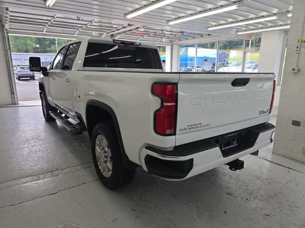 Used 2025 Chevrolet Silverado 2500 HD High Country Truck