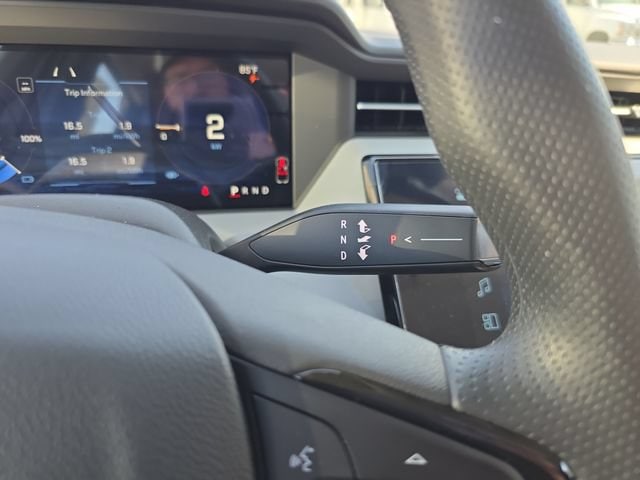 2027 Chevrolet Bolt LT - Photo 21