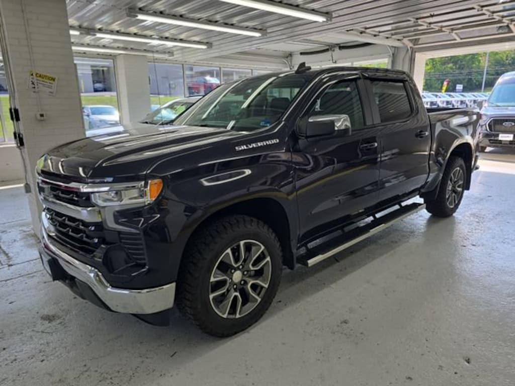 Used 2022 Chevrolet Silverado 1500 LT Truck