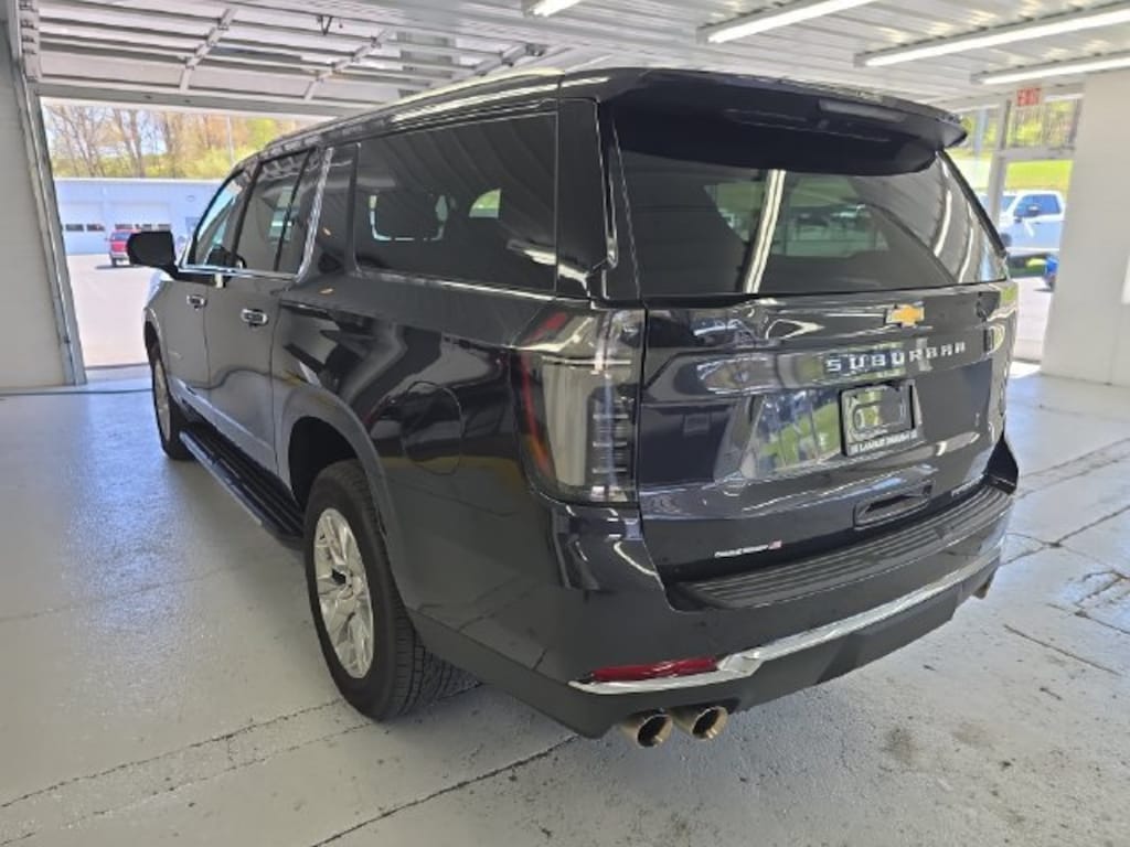 Used 2025 Chevrolet Suburban Premier SUV