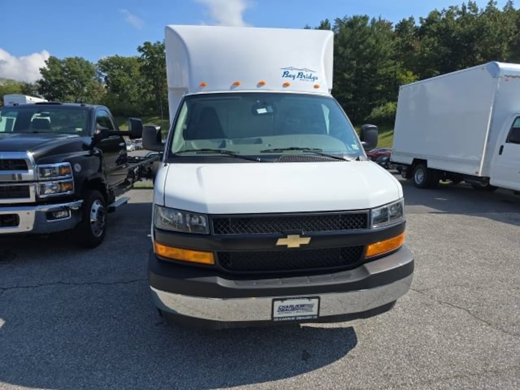 New 2024 Chevrolet Express Cutaway 3500 1WT Cutaway Van