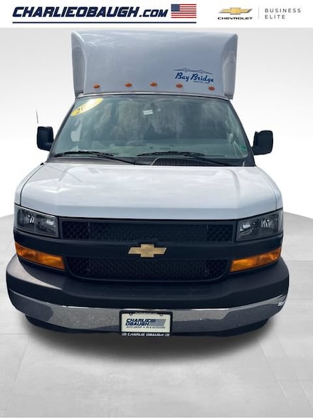 2024 Chevrolet Express Cutaway 3500 1WT Cutaway Van