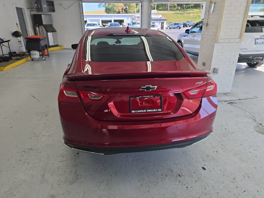 Used 2025 Chevrolet Malibu RS Car