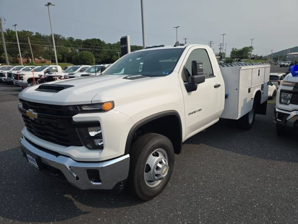 New 2026 Chevrolet Silverado 3500 HD Chassis Cab Work Truck Truck