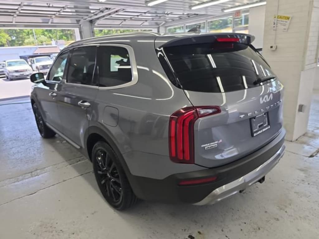 Used 2022 Kia Telluride SX SUV