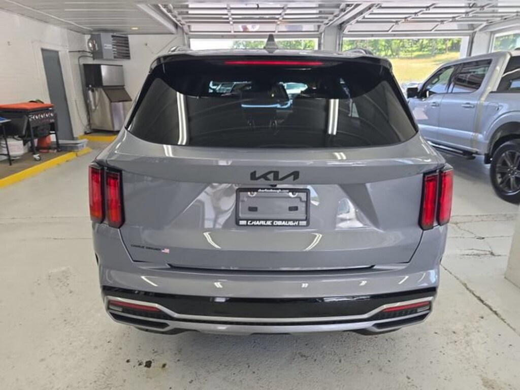 Used 2023 Kia Sorento SX SUV