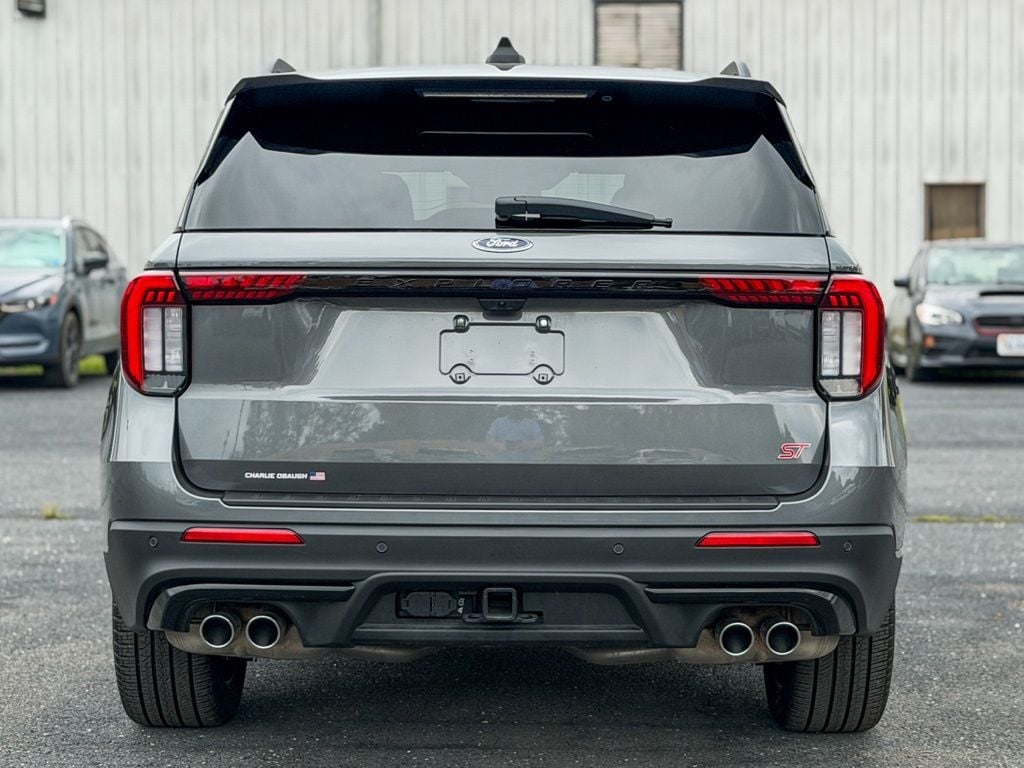 2026 Ford Explorer ST - Photo 5