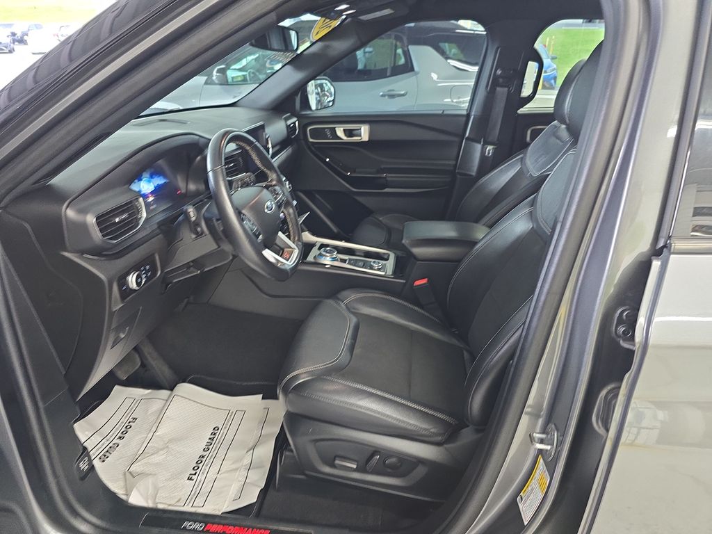 2023 Ford Explorer ST - Photo 13