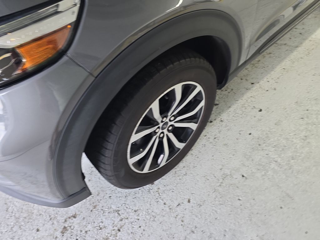2023 Ford Explorer ST - Photo 9