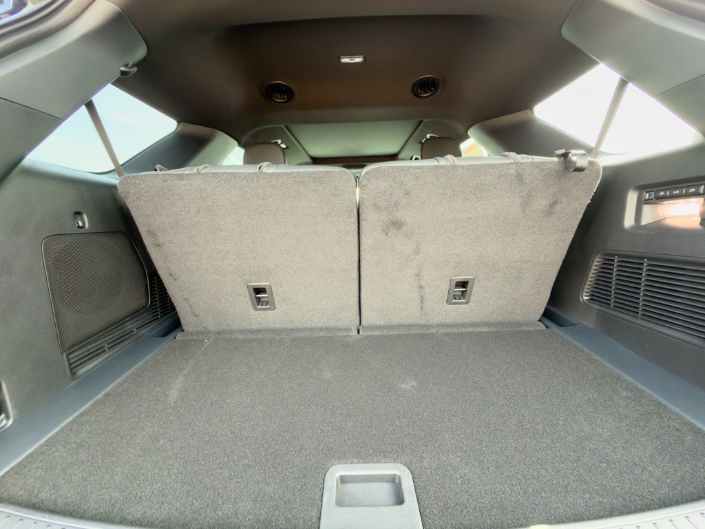 2026 Ford Explorer ST - Photo 9