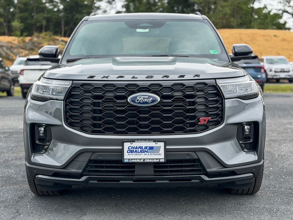 2026 Ford Explorer ST - Photo 2