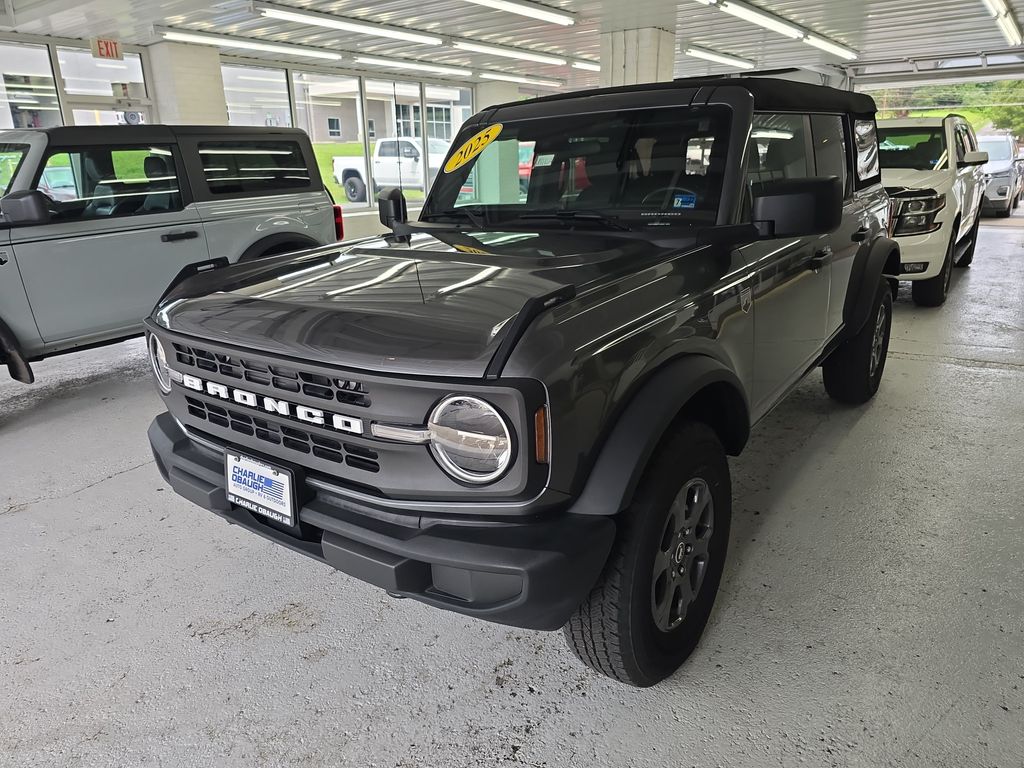 2025 Ford Bronco SUV 