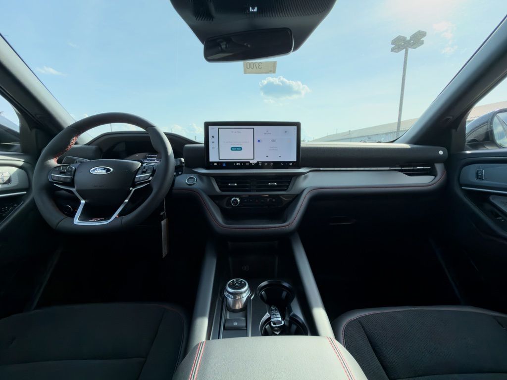 2026 Ford Explorer ST - Photo 14