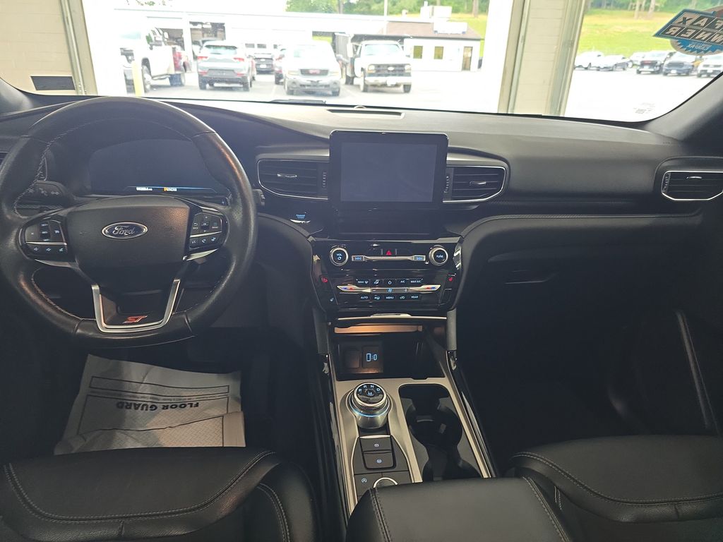 2023 Ford Explorer ST - Photo 11
