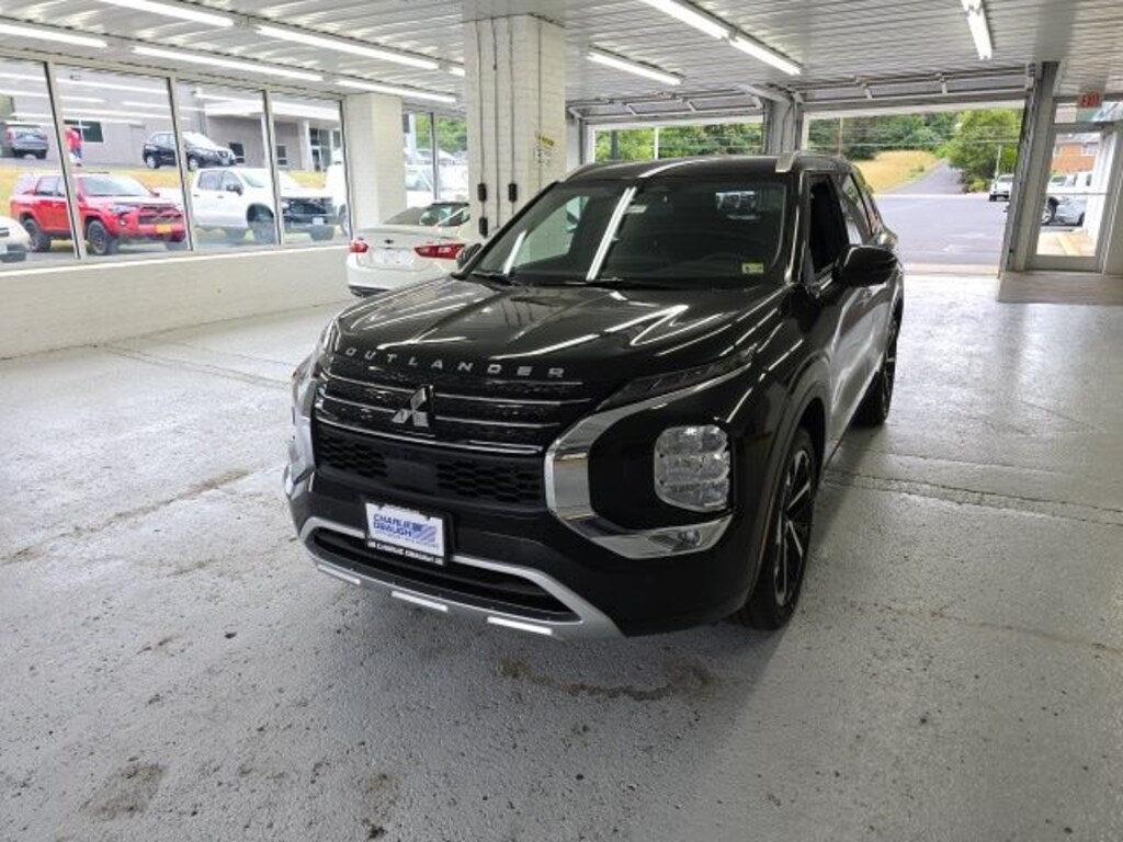 Used 2024 Mitsubishi Outlander SEL SUV