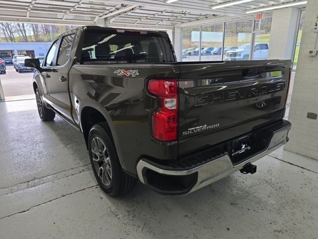 Used 2023 Chevrolet Silverado 1500 LT Truck Crew Cab