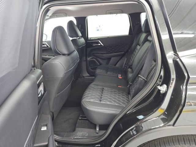 2024 Mitsubishi Outlander SEL - Photo 20