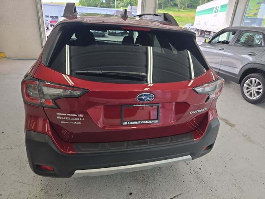 Used 2025 Subaru Outback Limited SUV