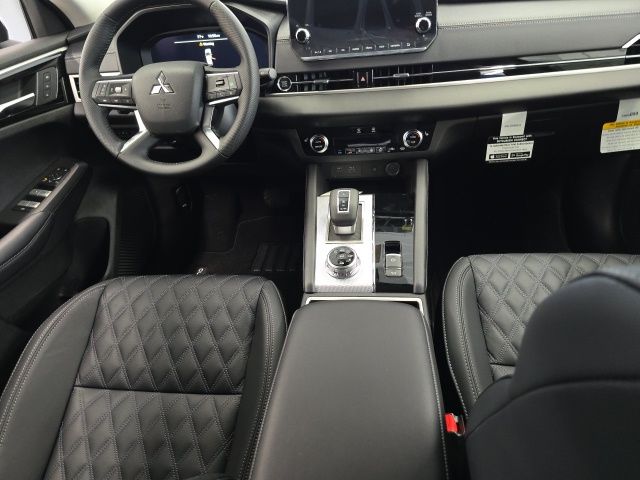 2024 Mitsubishi Outlander SEL - Photo 15