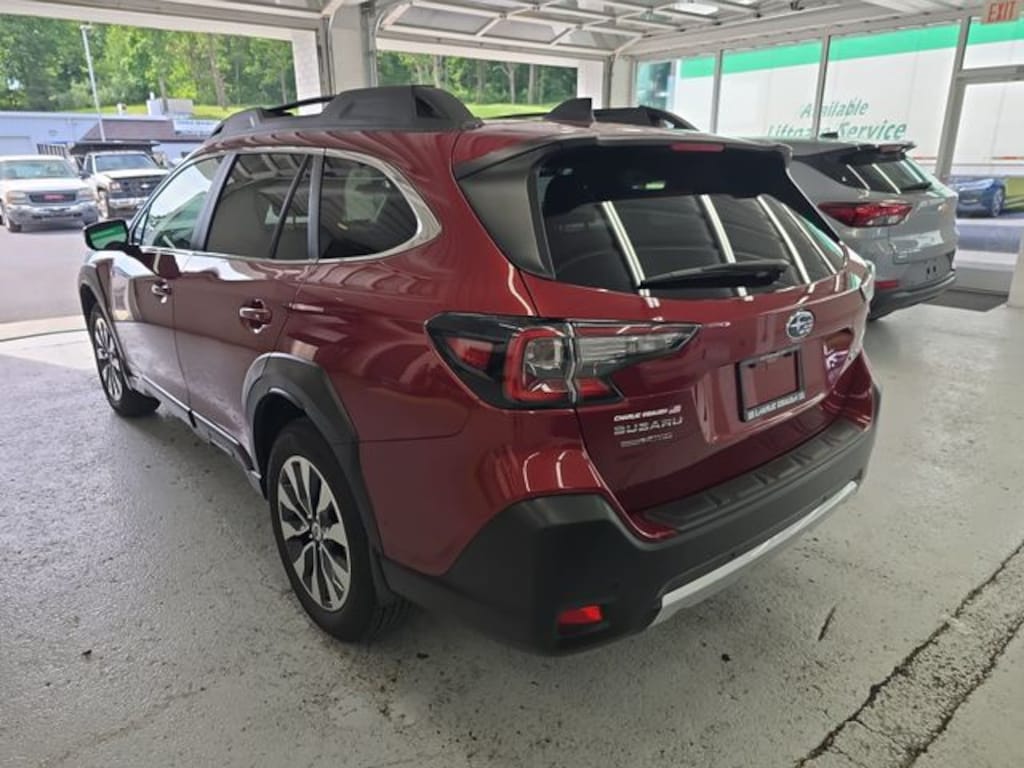 Used 2025 Subaru Outback Limited SUV