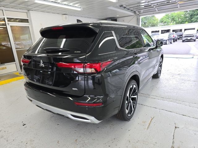 2024 Mitsubishi Outlander SEL - Photo 12