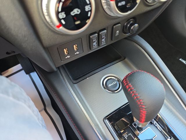 2025 Mitsubishi Outlander Sport LE - Photo 20