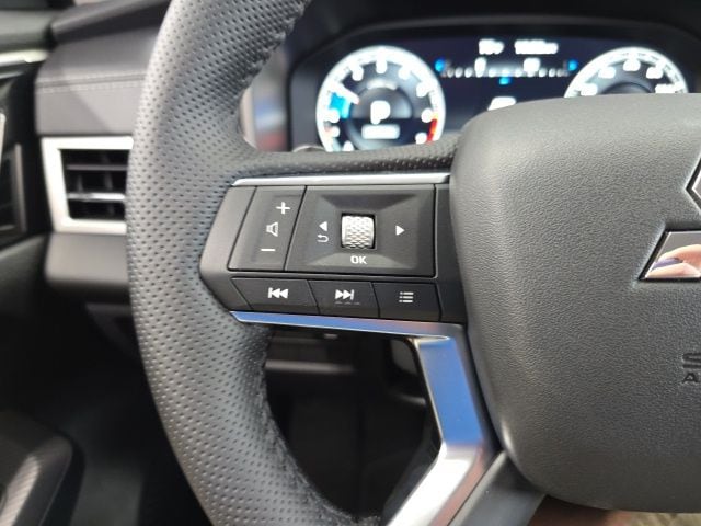 2024 Mitsubishi Outlander SEL - Photo 27