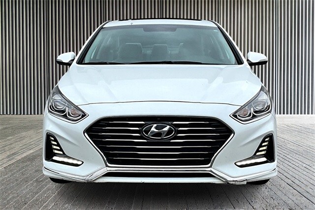 2018 Hyundai Sonata Limited photo 3