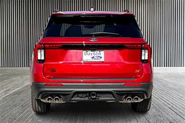 2025 Ford Explorer ST photo 4