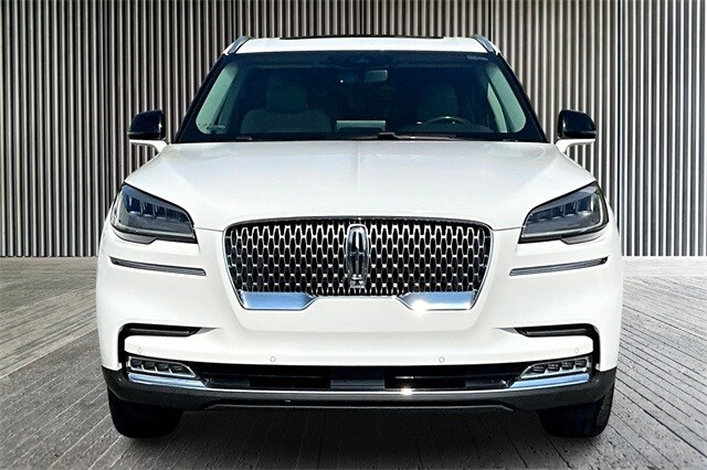 2020 Lincoln Aviator Reserve photo 3