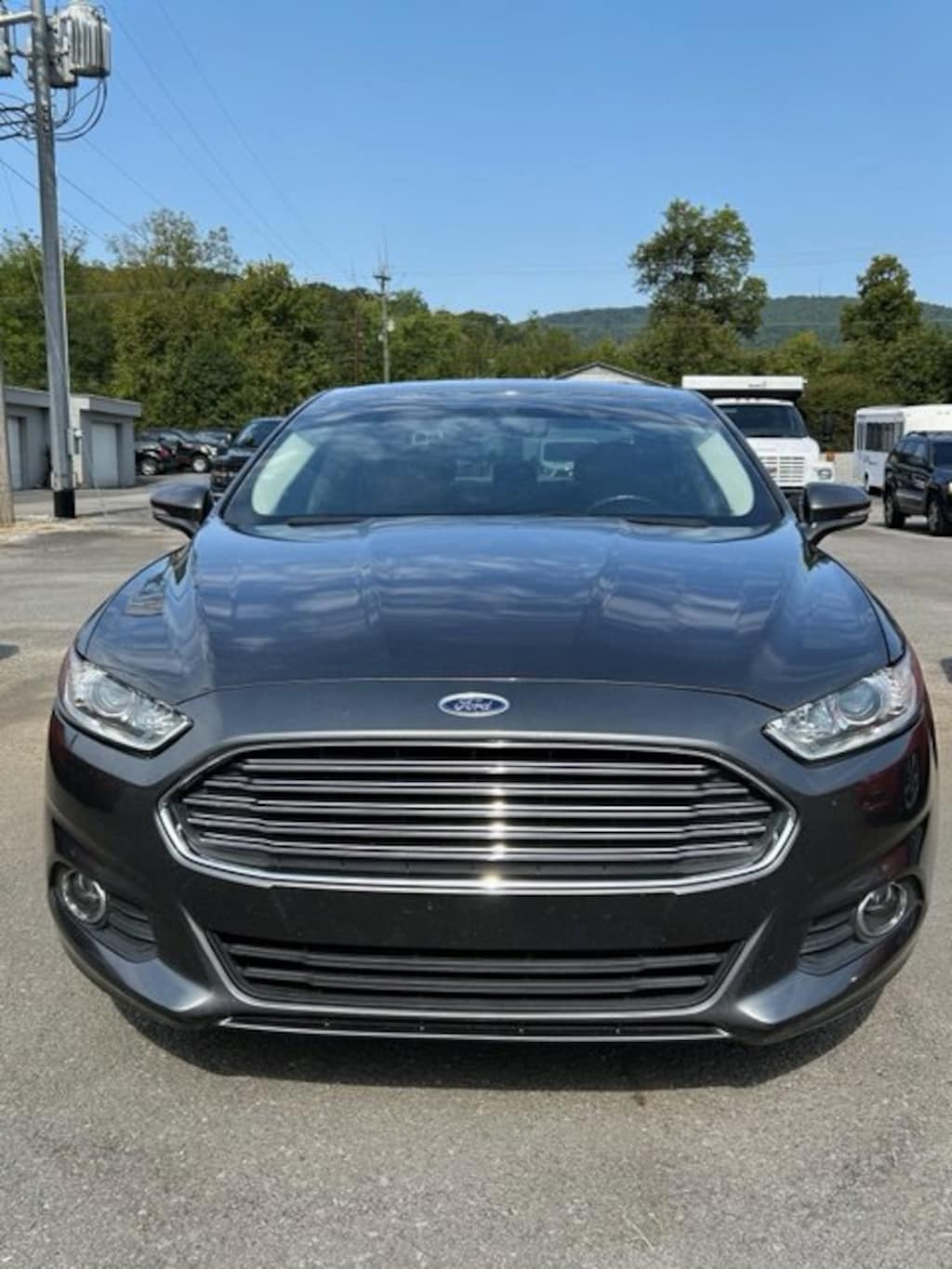 Used 2016 Ford Fusion SE Sedan