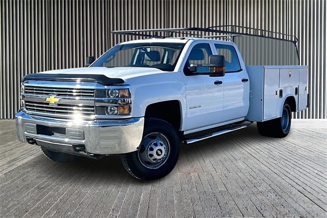 2017 Chevrolet Silverado 3500 Chassis Cab Work Truck's photo