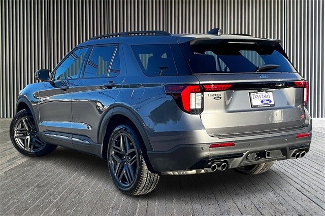 2025 Ford Explorer ST photo 3