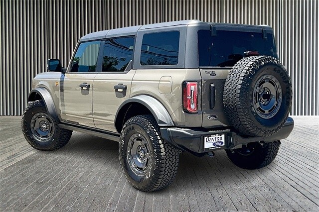 2025 Ford Bronco Badlands photo 3