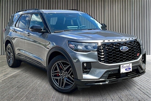 2025 Ford Explorer ST photo 2