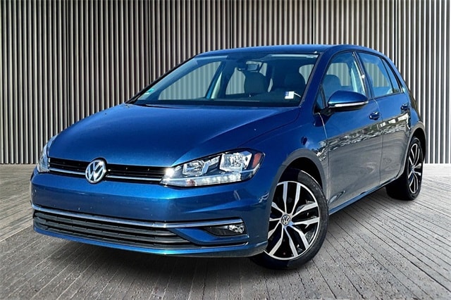 2018 Volkswagen Golf SE