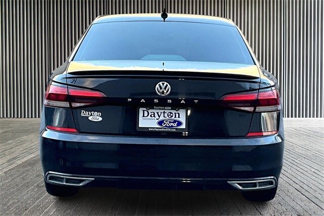 2020 Volkswagen Passat 2.0T R-Line photo 4