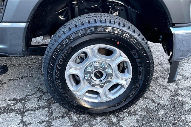 2026 Ford F-350 Super Duty XLT - Photo 12