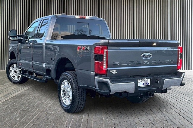 2026 Ford F-350 Super Duty XLT - Photo 3