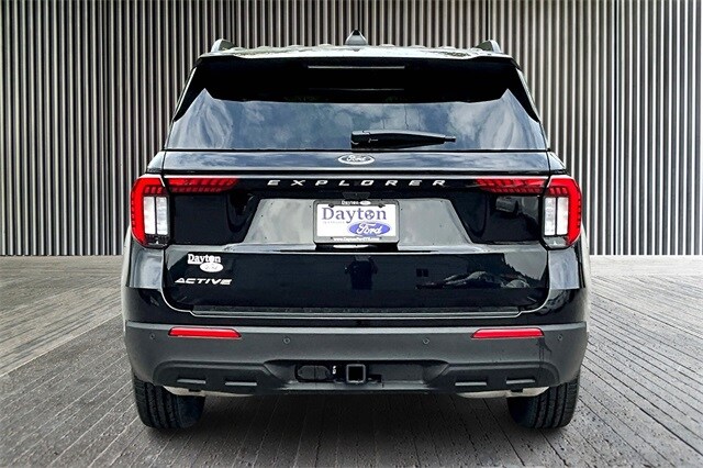 2025 Ford Explorer photo 4