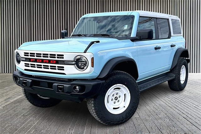 2025 Ford Bronco 4-Door Heritage Editon