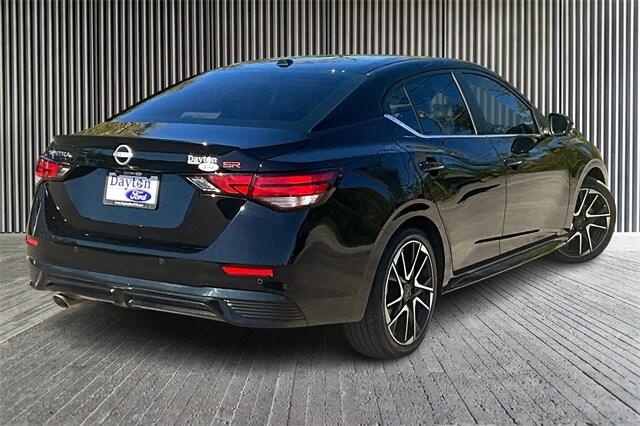 2024 Nissan Sentra SR photo 2