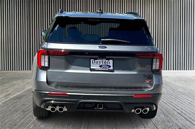 2025 Ford Explorer ST photo 4