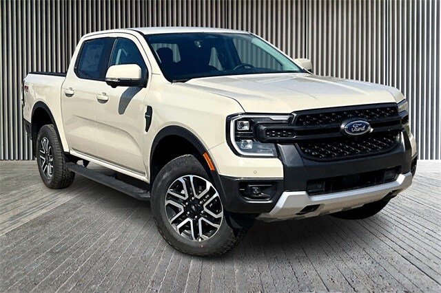 2025 Ford Ranger Lariat photo 2