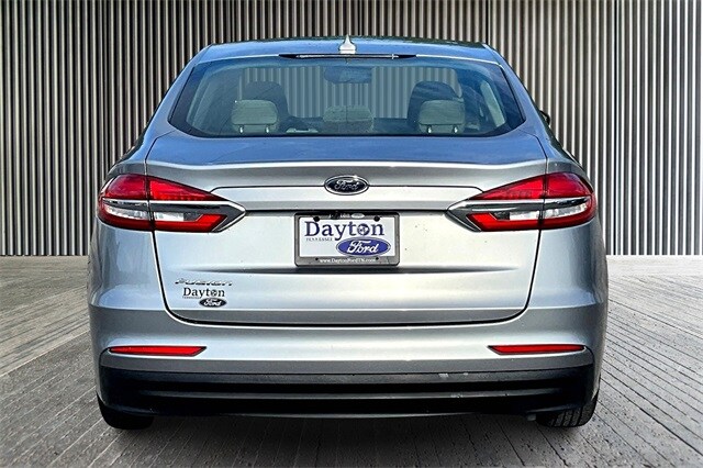 2020 Ford Fusion S photo 4