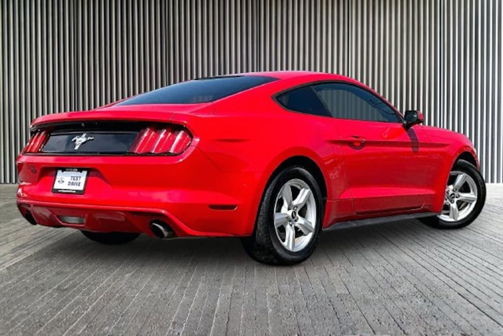 Used 2017 Ford Mustang V6 Coupe