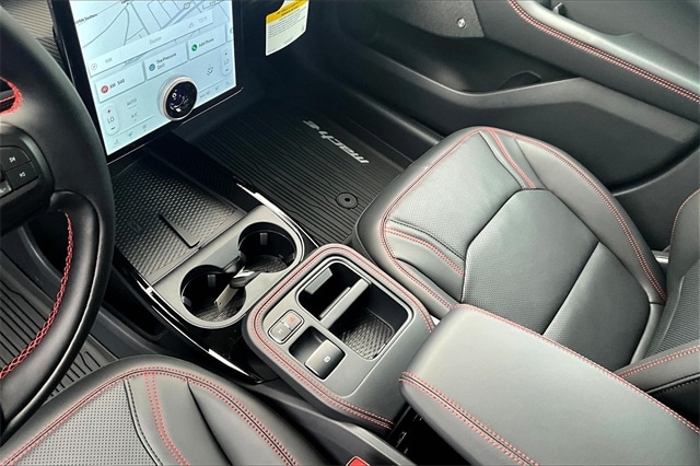 2025 Ford Mustang Mach-E Premium - Photo 8