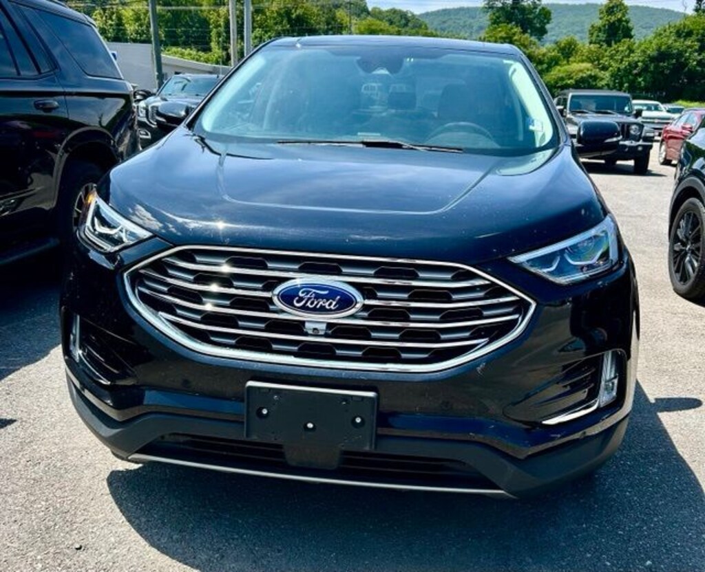 Used 2021 Ford Edge Titanium SUV